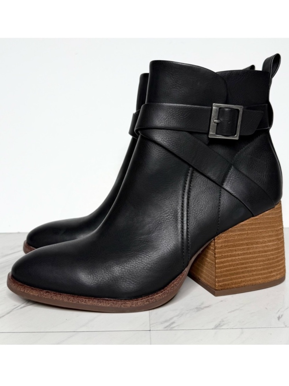 Korks Kork Ease Joelle Black Stacked Heel Bootie 10M